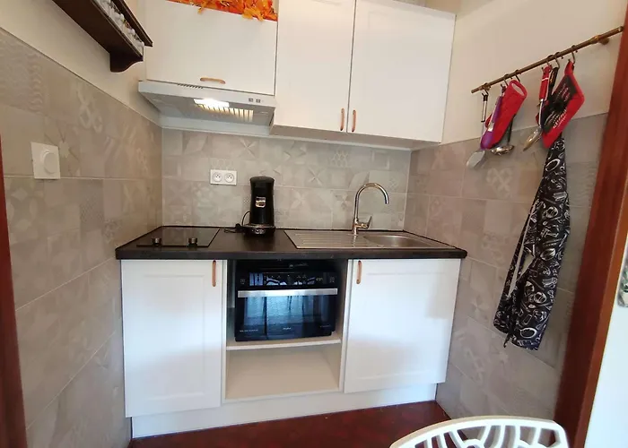 Confort 4 Personnes Avec Balcon, Parking Et Casier A - - Fr-1-457-305 *